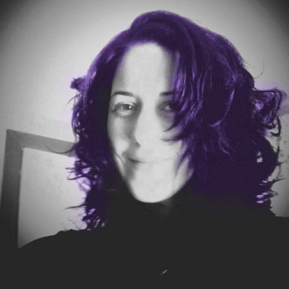 Meet your Posher, Jess - Picture 1 of 8